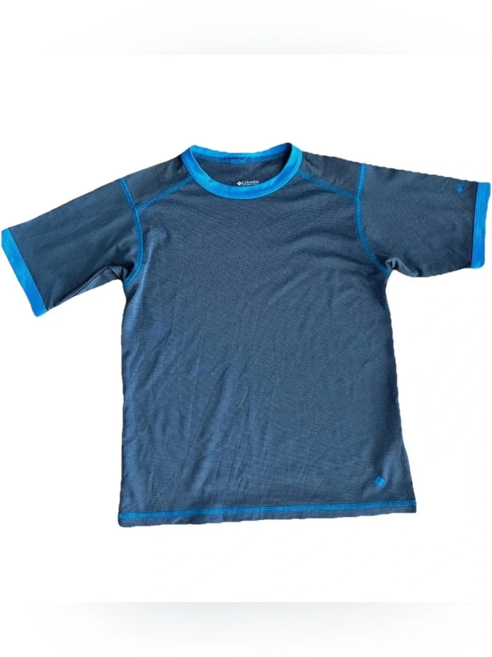 Columbia Kids' Charcoal and Aqua shirt boys size small